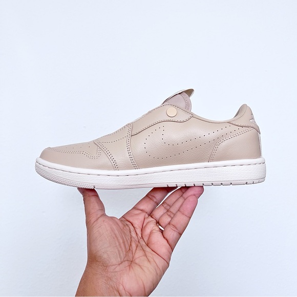 Nike Air Jordan 1 RET Low Slip Beige - Picture 5 of 7